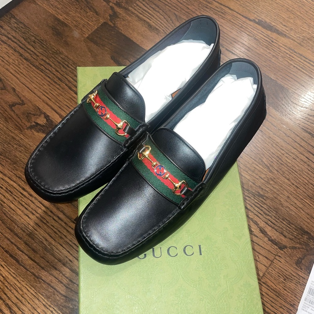 GUCCI LOGO WEB DRIVER LOAFERS